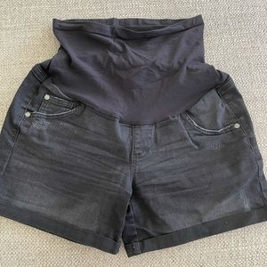 Distressed Belly Roll Hem Maternity Shorts